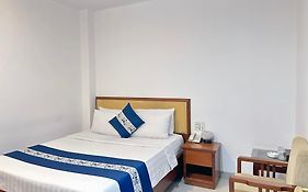Ruby Star Hotel- Near Ben Thanh Market